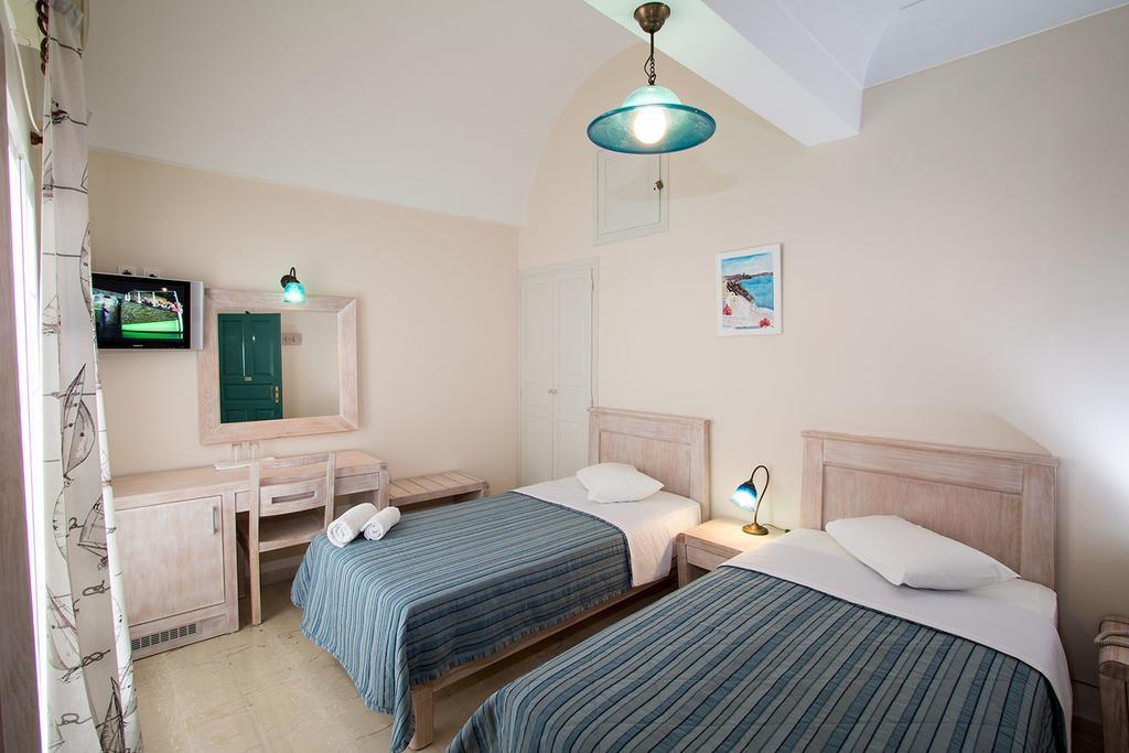 Hotel Andreas Камари Экстерьер фото